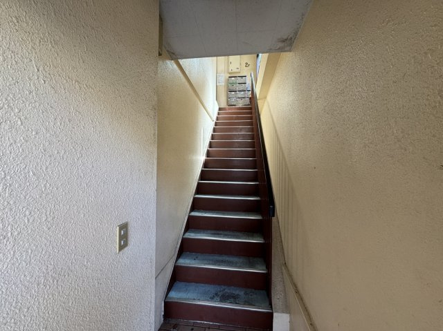 木内ハイツのエントランス