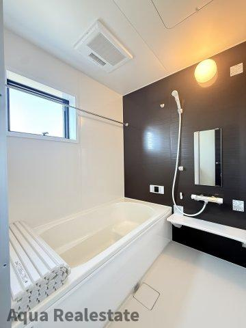 リーブルガーデン高松市多肥上町第九のトイレ|ゆったりとした空間のトイレです