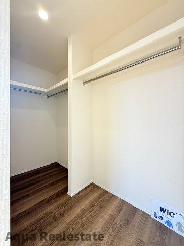 リーブルガーデン高松市多肥上町第九の洋室|落ち着いた色調の洋室です