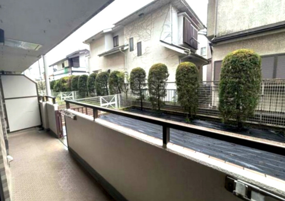 【中古マンション】ライオンズマンション若葉台のバルコニー|気持ち良い風が通るワイドバルコニーです☆