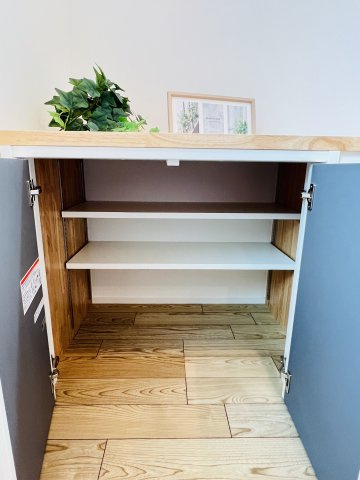 背伸びしない、けど妥協しない。家の収納|文房具やプリント類も、子どもと一緒に片付け習慣を育める収納。