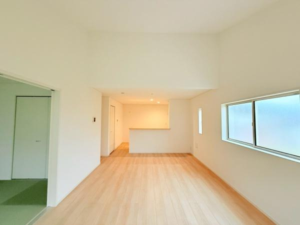 和歌山市杭ノ瀬第3-2号棟　新築戸建の居間・リビング