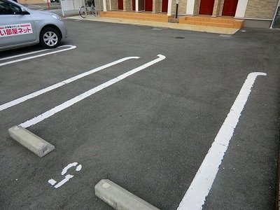 【駐車場】 | ビューハイツ横尾Ⅱ | 駐車場があります