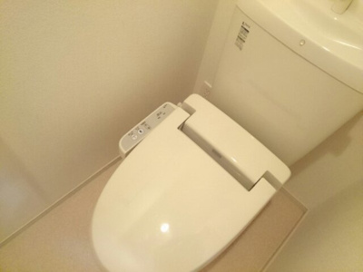 【トイレ】 | ビューハイツ横尾Ⅱ | 落ち着いた色調のトイレです