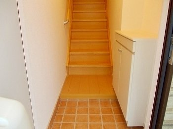 【玄関】 | ビューハイツ横尾Ⅱ | 明るい玄関です