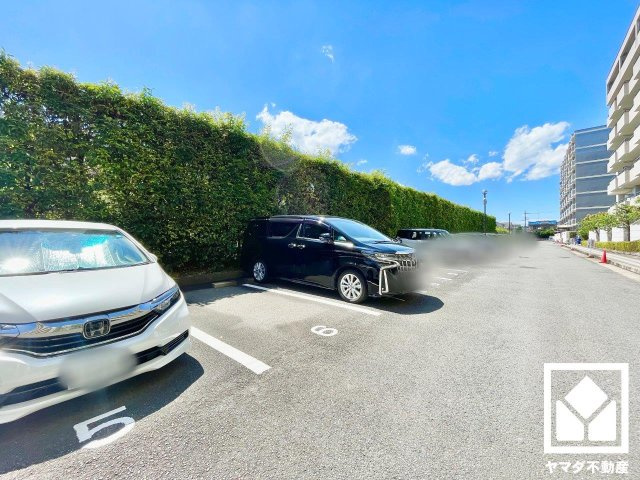 宇治黄檗パーク・ホームズの駐車場