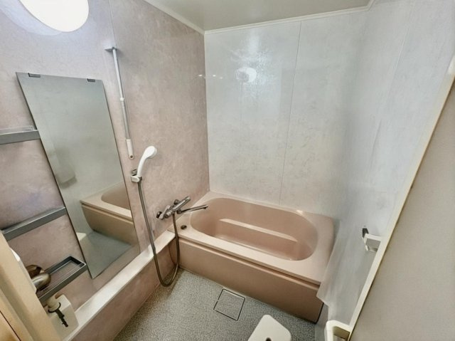 宇治黄檗パーク・ホームズの浴室|※実写真と間取り図からCG再現した「空室リフォームイメージ」のため、実際と異なります。