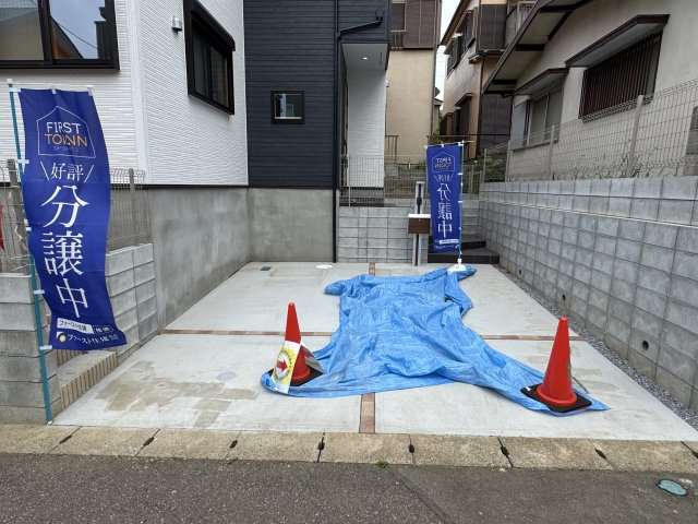 柏市つくしが丘５丁目新築戸建【中原小学校：10分】の駐車場|駐車スペース・並列２台駐車可
