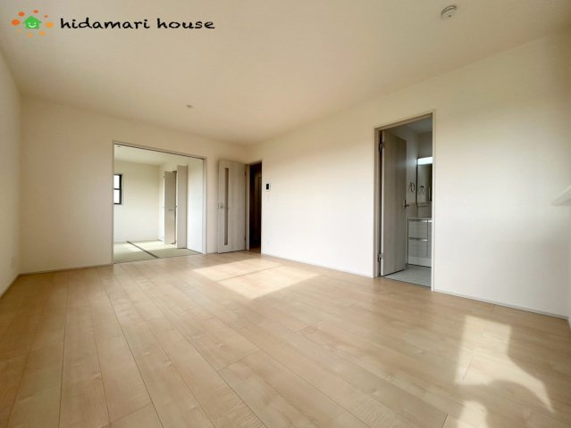 西区島根　新築戸建　リーブルガーデン06の居間・リビング