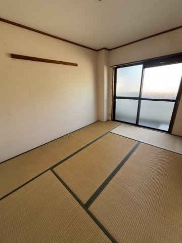 リバーヒル石津の和室