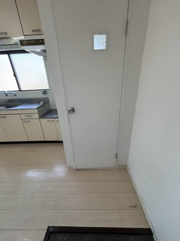 リバーヒル石津の玄関