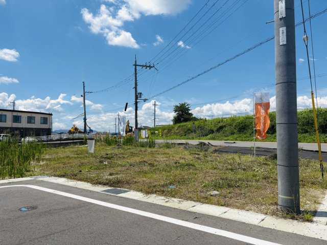 COLORSグリーンヒル栗東市上鈎　の前面道路含む現地写真|現地（25年7月撮影）
