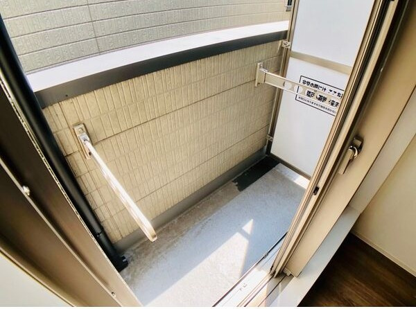 ＬＥ ＣＯＣＯＮ豊田Ａのバルコニー