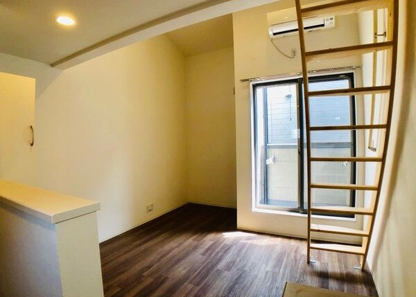 ＬＥ ＣＯＣＯＮ豊田Ａの寝室