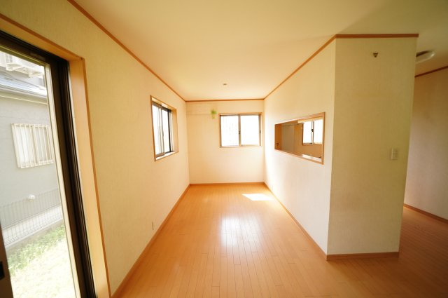 高崎市新保町中古住宅の居間・リビング