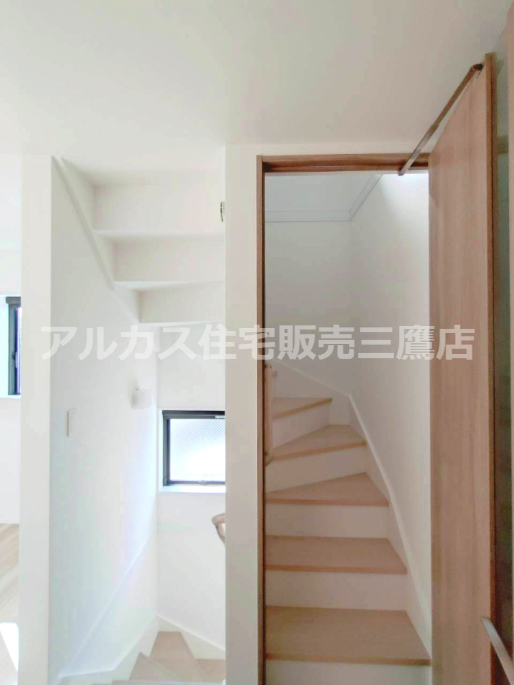 調布市深大寺南町1丁目 新築戸建て 京王線 調布駅の居間・リビング