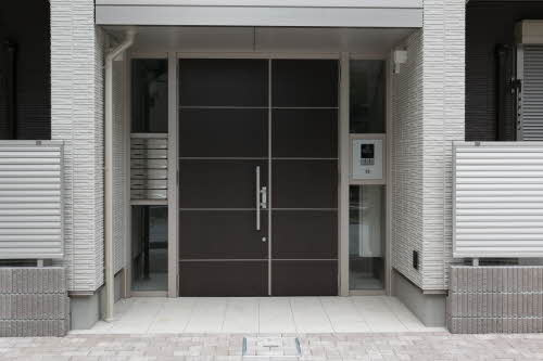 シャーメゾン今津中A棟のエントランス