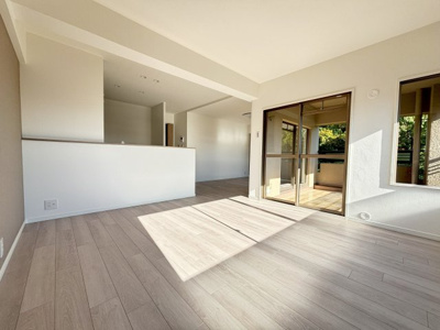 【居間・リビング】 | 愛宕山ビューハイツ