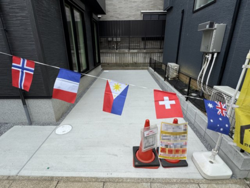 柏市名戸ヶ谷１丁目新築戸建【柏第八小学校：8分】の駐車場|駐車スペース完備！