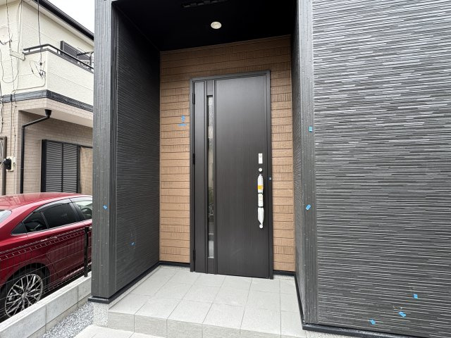 柏市名戸ヶ谷１丁目新築戸建【柏第八小学校：8分】のエントランス|エントランス・玄関ポーチ