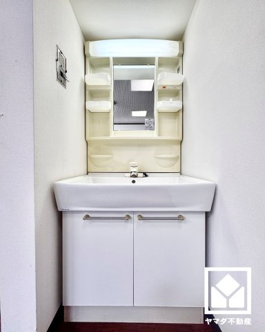 滋賀県彦根市平田町の独立洗面台