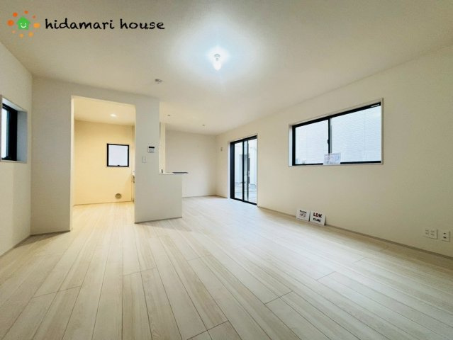 西区島根　新築戸建　リーブルガーデン03の居間・リビング