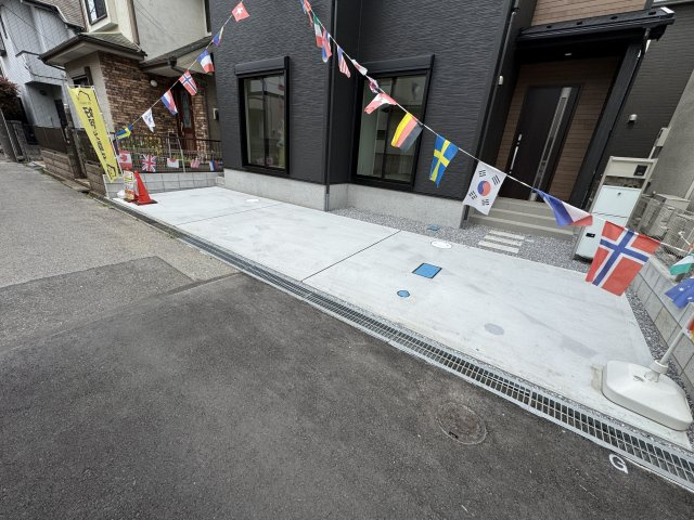 柏市永楽台１丁目新築戸建【柏第八小学校：3分】の駐車場|駐車スペース完備