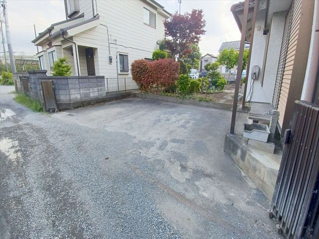 東松山市松山町1丁目　中古戸建の駐車場