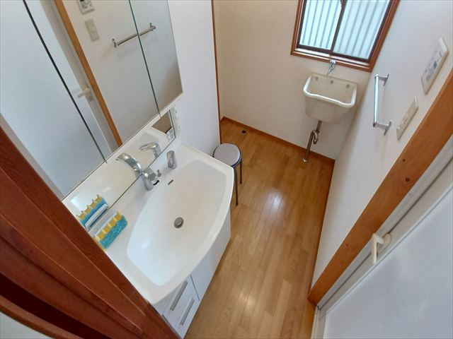東松山市松山町1丁目　中古戸建の洗面所