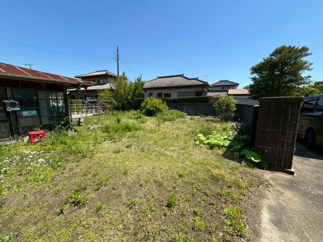 匝瑳市野手　中古戸建の庭