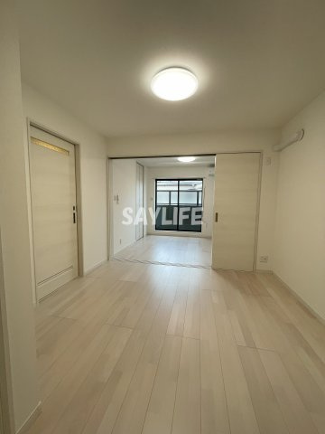 Alivio東大阪Westの居間・リビング