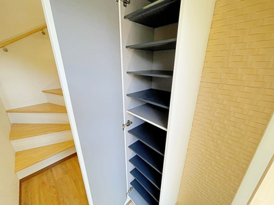 【玄関】 | トリスアパートメント【名古屋市賃貸・ロフト付】
