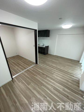 松濤ハイツの洋室|スタンダードな洋室です