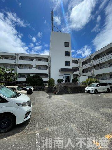 松濤ハイツの駐車場|駐車場に車を止められます