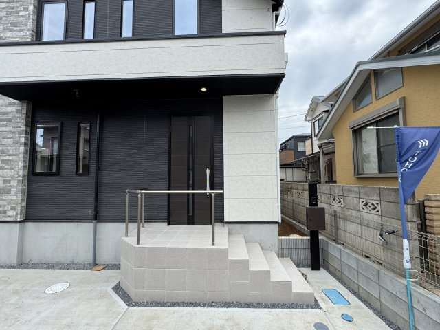 柏市常盤台新築戸建【柏第八小学校：10分】のエントランス|エントランス・玄関ポーチ