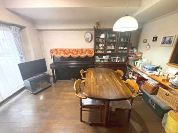 マイキャッスル吹上の居間・リビング