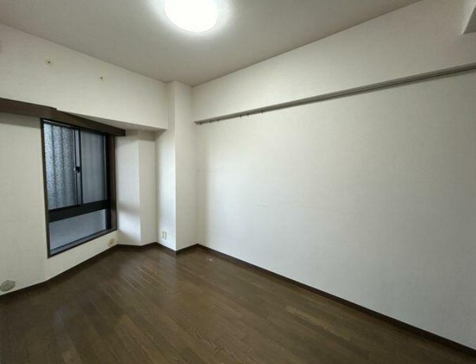 【中古マンション】ルミナス鶴ヶ島の洋室|同じく5.3帖洋室です！