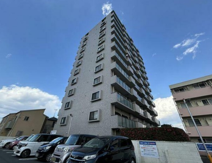 【中古マンション】ルミナス鶴ヶ島の外観|お買い物にも便利な立地☆