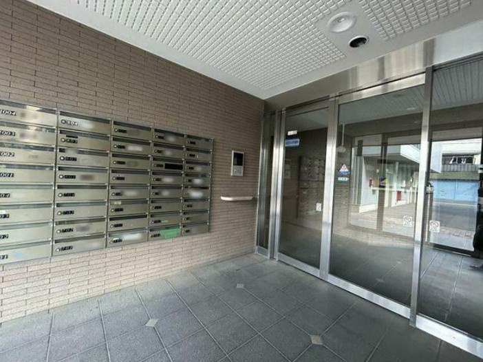 【中古マンション】ルミナス鶴ヶ島のエントランス|安心のオートロックマンション♪