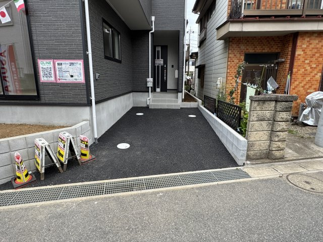 柏市豊上町新築戸建【旭小学校：3分】の駐車場|駐車スペース完備