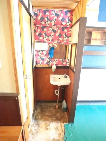 斎藤荘の洗面所