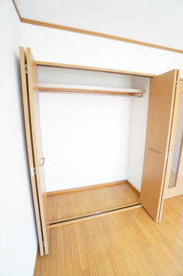 【収納】 | カサベルデ西千葉 | ※同物件・反転タイプの写真です。