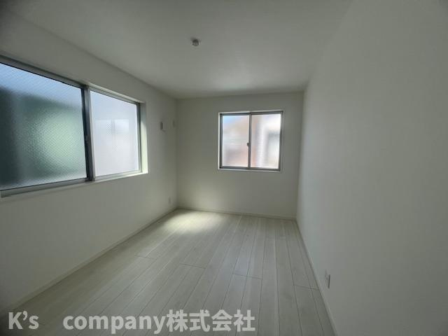 茅ヶ崎市柳島２丁目　新築戸建　2号棟の洋室|6帖◇◇