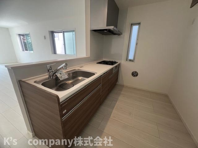 茅ヶ崎市柳島２丁目　新築戸建　2号棟のキッチン|キッチンスペース◇◇