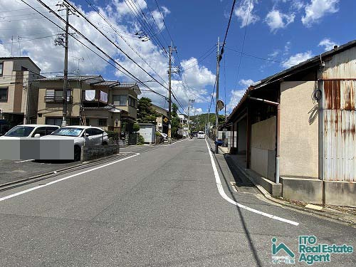 鷹峯南鷹峯町 新築戸建(3号地)の前面道路含む現地写真