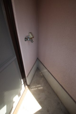 【設備】 | フェローズ21 | 室外洗濯機置き場