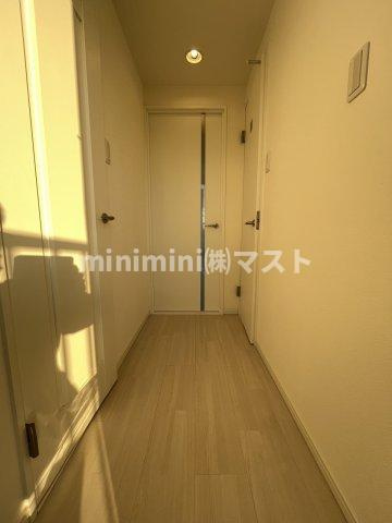 パラゴン小路の玄関