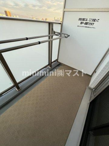 パラゴン小路のバルコニー