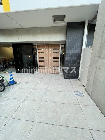 パラゴン小路のエントランス