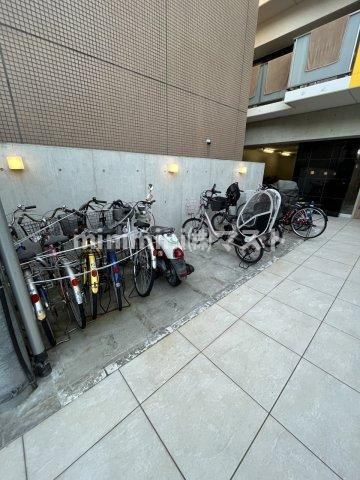 パラゴン小路の設備